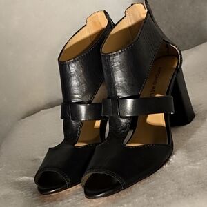 Antonio Melani Heels, Size 7, Black